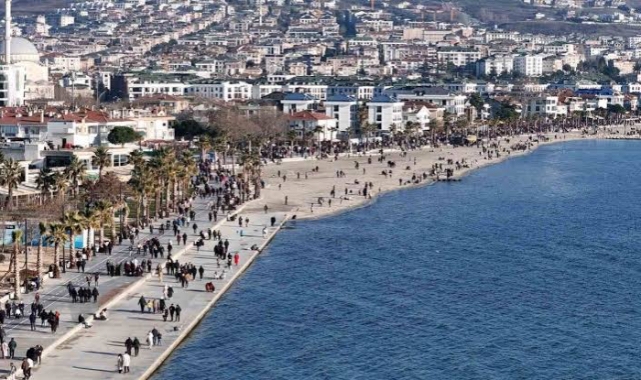 İstanbul Büyükçekmece'de 4,9 büyüklüğünde deprem