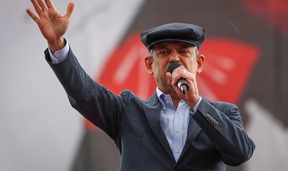 Özgür Özel: 